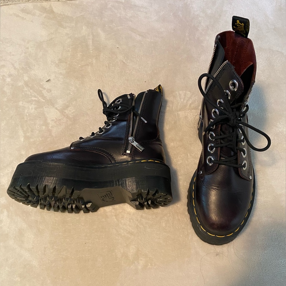 Doc Martens Ox Blood Jadon Max size 7